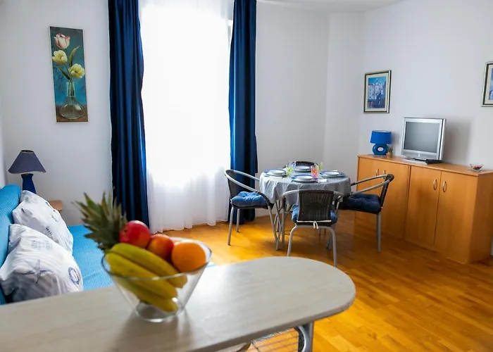 Charming Center Apartment